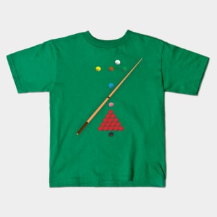 Snooker  design showing all the balls as they are on the table. Kids T-Shirt